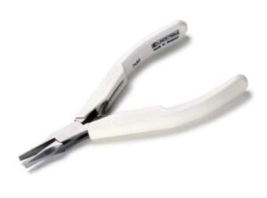 Lindström 7490 Small Precision Flat-Nose Pliers | Smooth Jaws | ESD-Safe | 4.75"