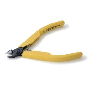 Lindström 8141 Small Precision Flush Cutter | Oval Head | ESD-Safe Handles | AWG 38-16 | 4.5"